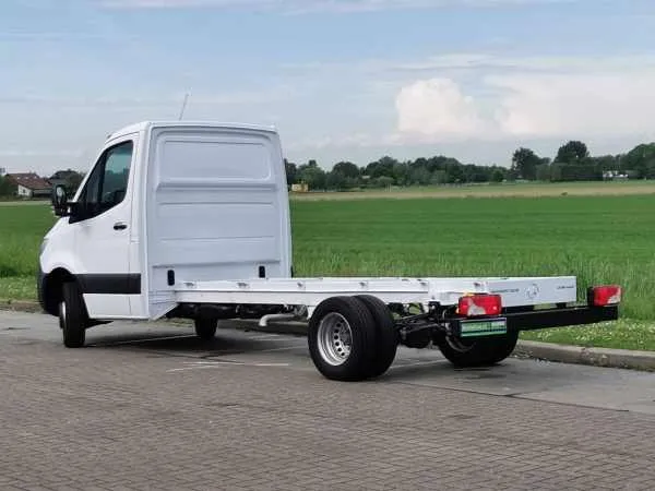 Mercedes-Benz Sprinter 519 CDI 3.0 LTR 6 CYL! Image 5