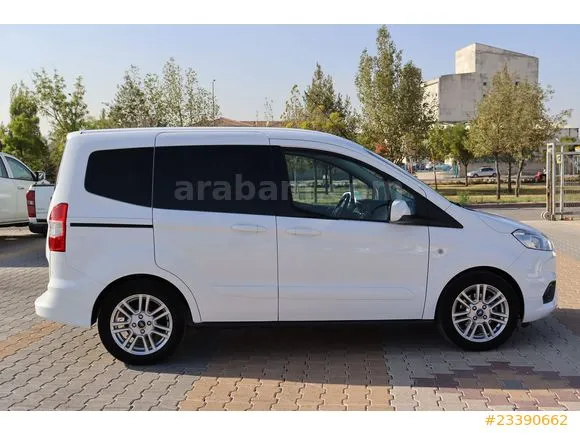 Ford Tourneo Courier 1.0 EcoBoost Titanium Image 6